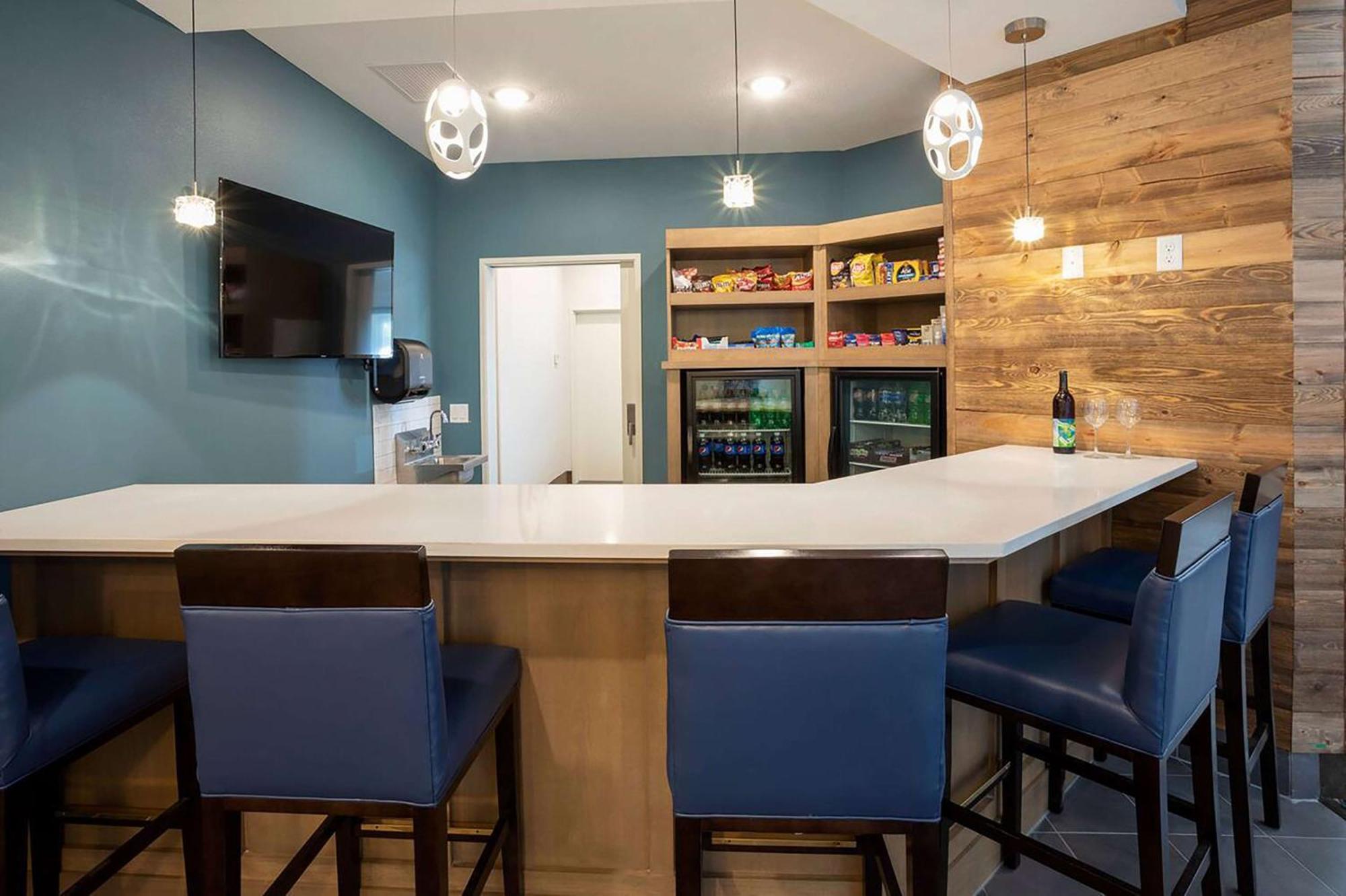 Little Crow Resort & Conference, Trademark By Wyndham Spicer エクステリア 写真