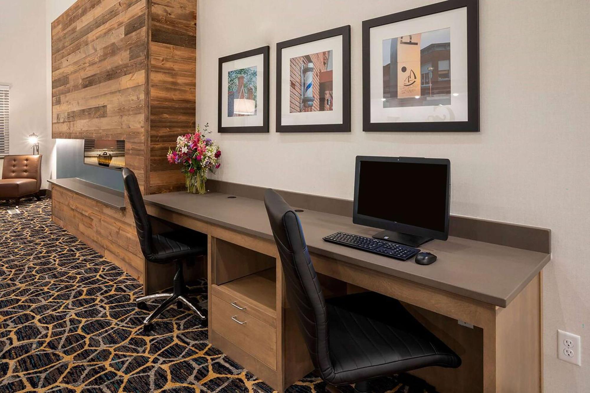 Little Crow Resort & Conference, Trademark By Wyndham Spicer エクステリア 写真